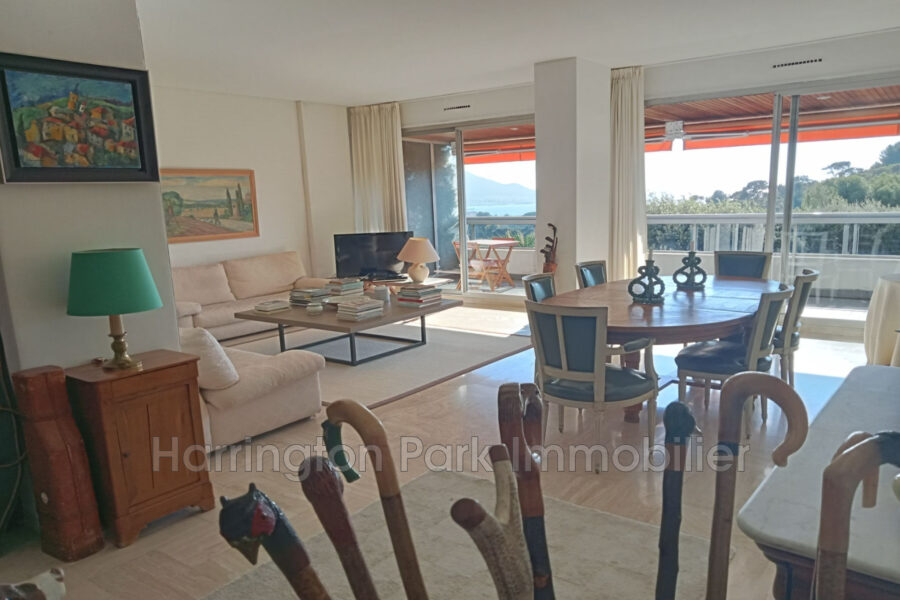 Appartement à vendre à Marseille 8e arrondissement — Vue mer — photo 3