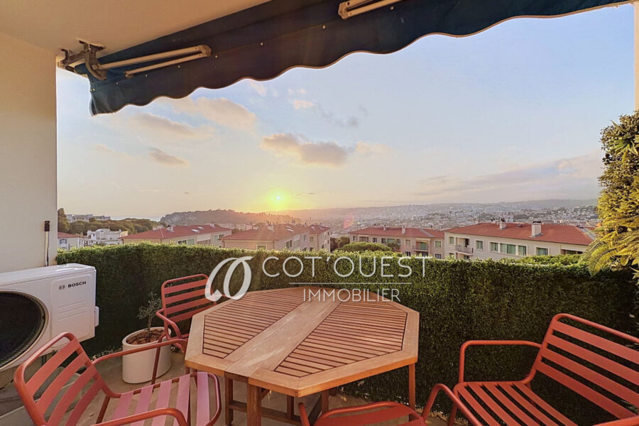 Appartement à vendre à Nice — Vue sur la ville — photo 2