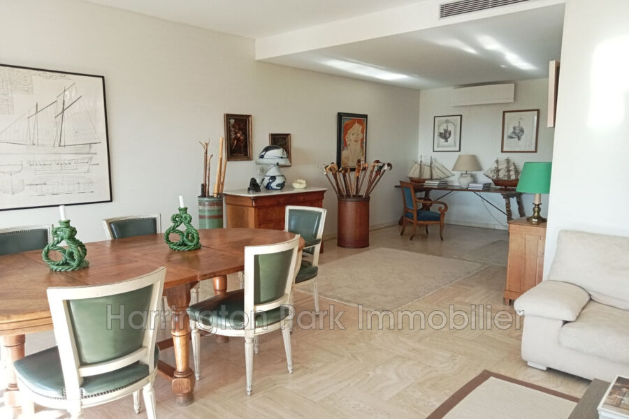 Appartement à vendre à Marseille 8e arrondissement — Vue mer — photo 4