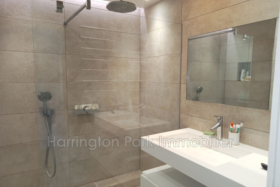 Appartement à vendre à Marseille 8e arrondissement — Vue mer — photo 9