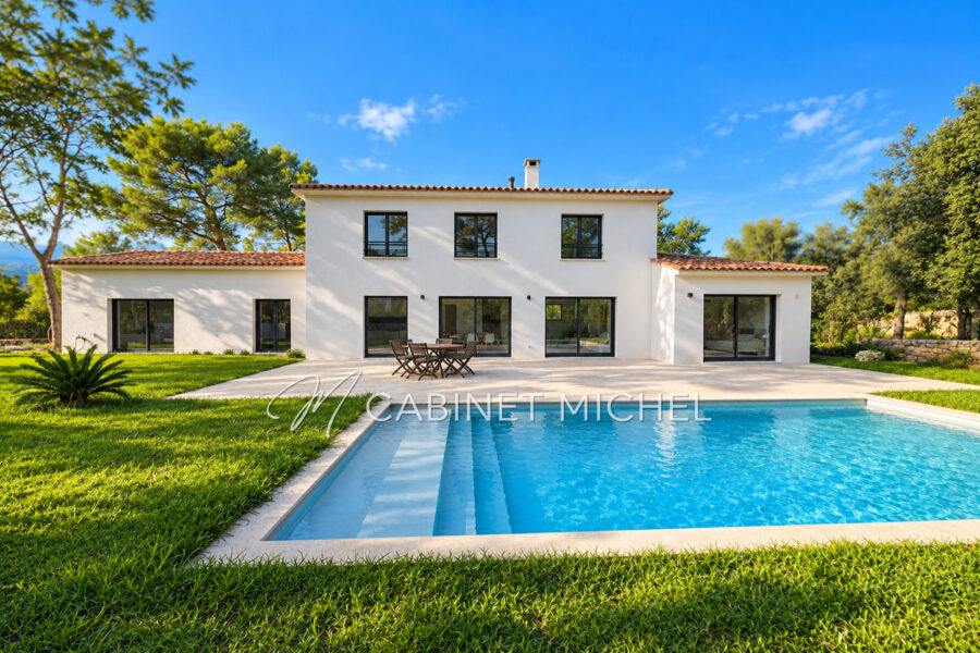 Maison à vendre à Roquefort-les-Pins — Vue montagne — photo 5