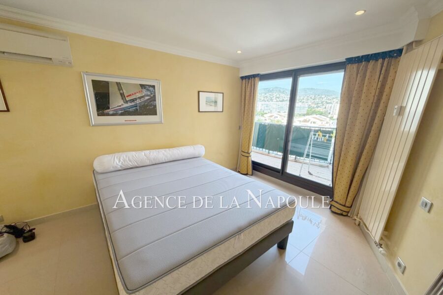 Appartement à vendre à Mandelieu-la-Napoule — Vue marina & port — photo 17