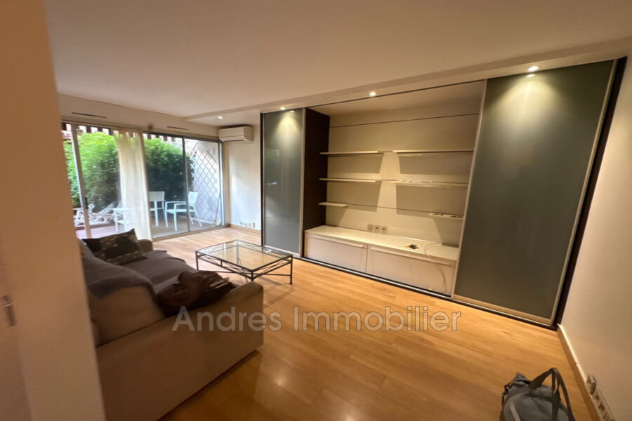 Appartement à vendre à Mandelieu-la-Napoule — Vue nature — photo 2