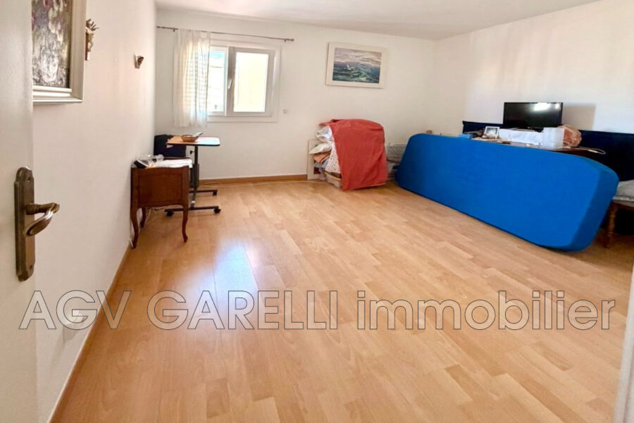 Appartement à vendre à Hyères — Vue sur la ville — photo 7