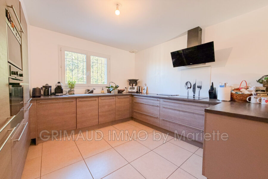 Maison à vendre à La Garde-Freinet — Vue nature — photo 7