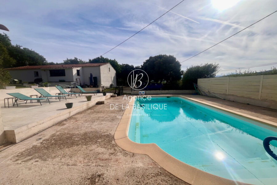 Maison à vendre à Saint-Maximin-la-Sainte-Baume — Vue nature — photo 10