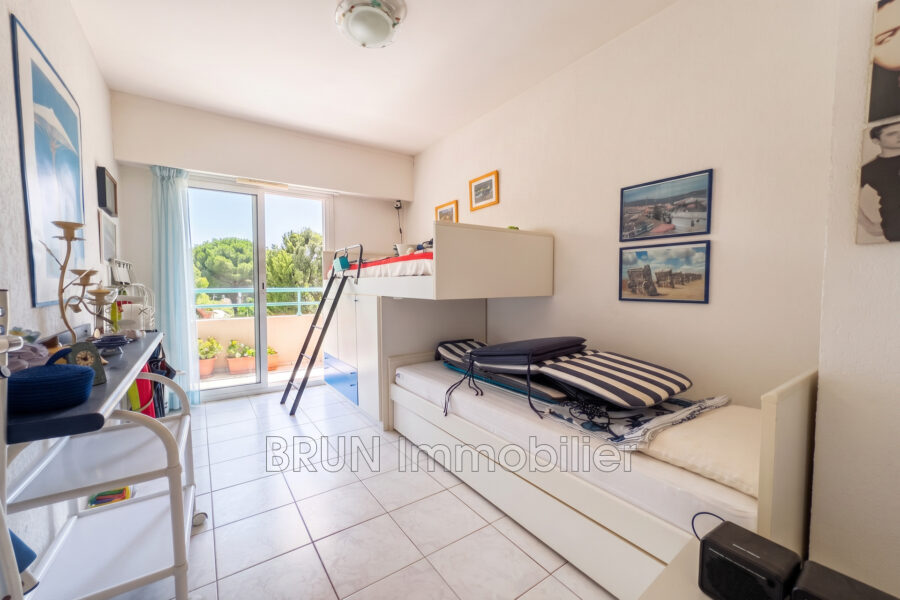 Appartement à vendre à Antibes — Vue parc & jardin — photo 9