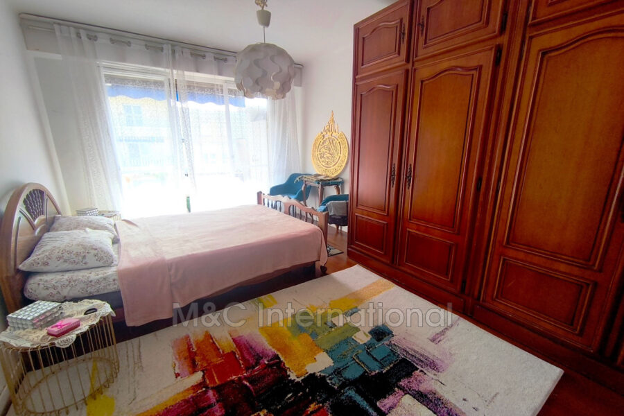 Appartement à vendre à Antibes — Vue sur la ville — photo 8