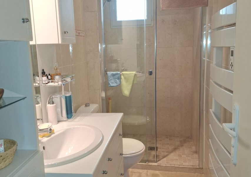Maison à vendre à Aiguines — Vue lac — photo 9