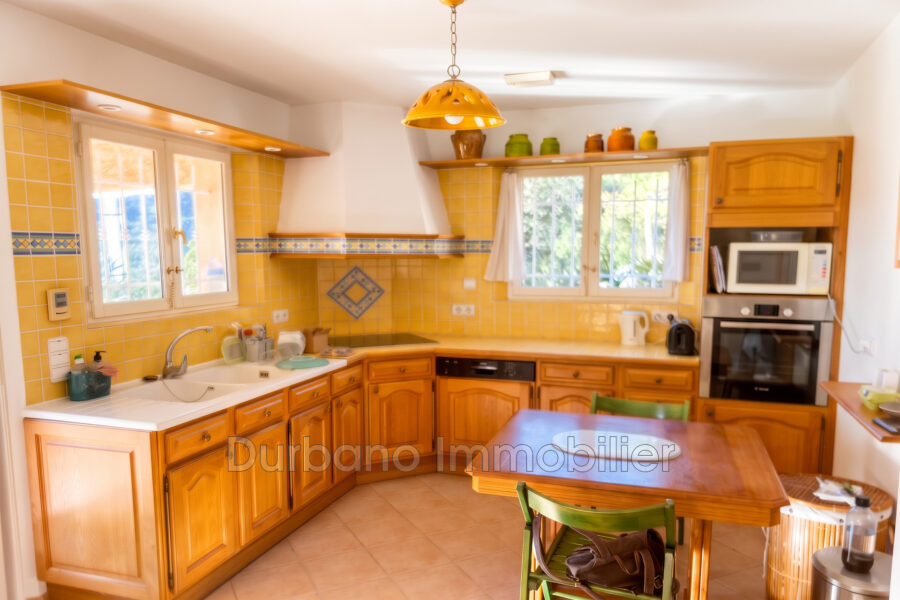 Maison à vendre à Le Plan-de-la-Tour — Vue montagne — photo 9
