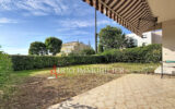 Appartement à vendre à Saint-Laurent-du-Var — Vue parc & jardin — photo 1