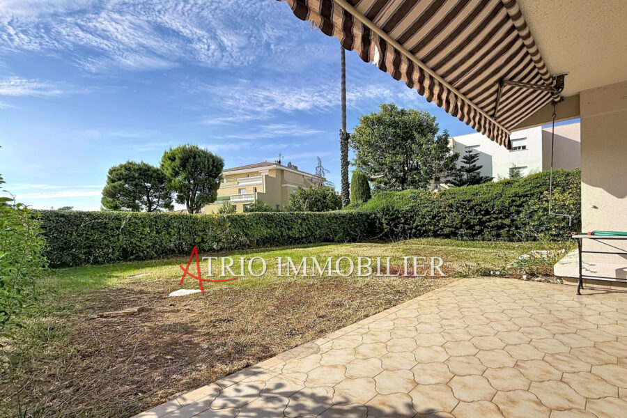 Appartement à vendre à Saint-Laurent-du-Var — Vue parc & jardin — photo 1