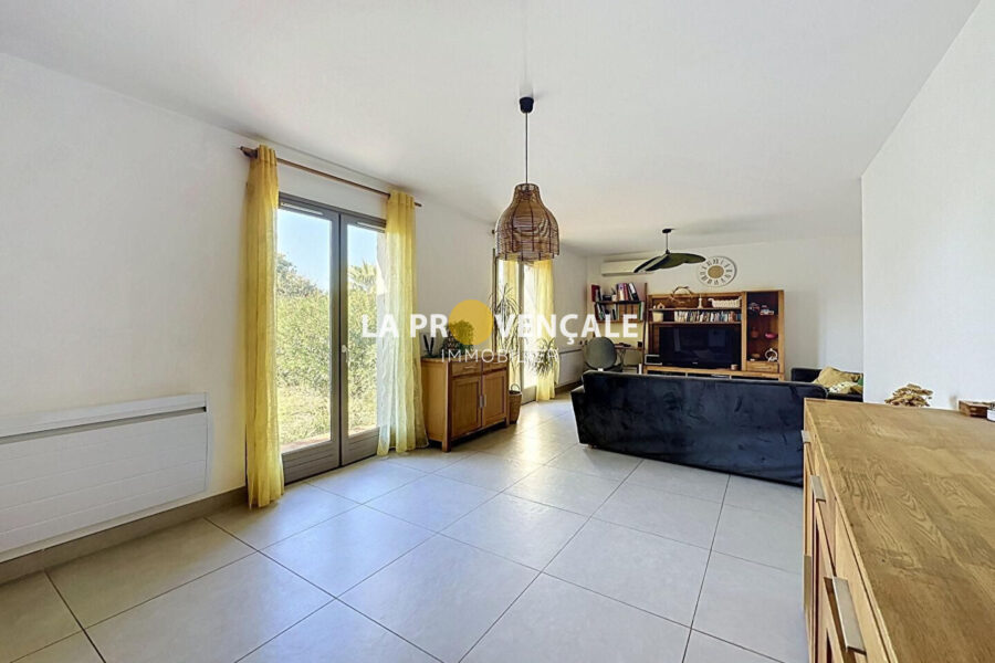 Maison à vendre à Trets — Vue parc & jardin — photo 4
