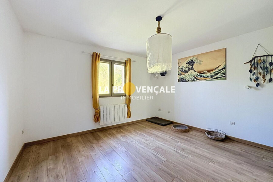 Maison à vendre à Trets — Vue parc & jardin — photo 10