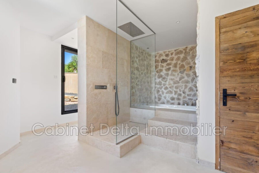 Maison à vendre à Saint-Cyr-sur-Mer — Vue mer — photo 13