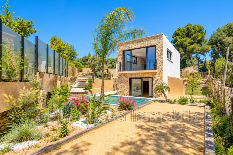 Maison à vendre à Saint-Cyr-sur-Mer — Vue mer — photo 2