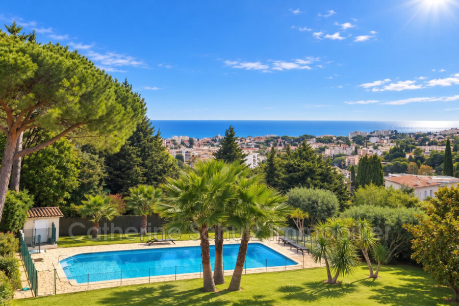 Appartement à vendre à Le Cannet — Vue mer — photo 1
