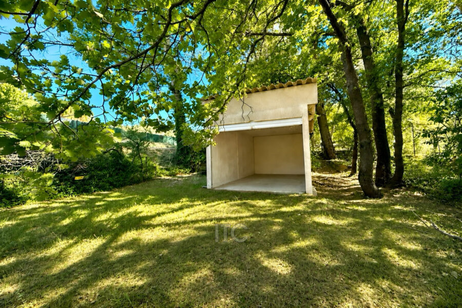 Maison à vendre à Trets — Vue parc & jardin — photo 5