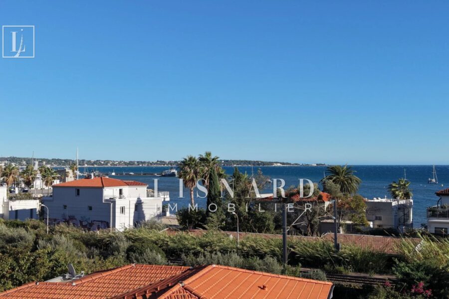 Maison à vendre à Golfe-Juan — Vue mer — photo 1