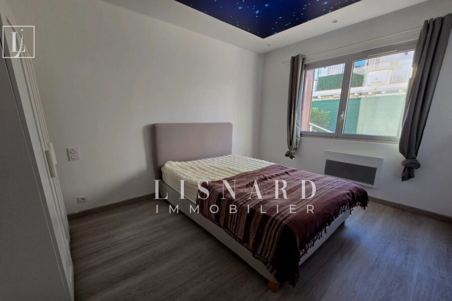 Maison à vendre à Golfe-Juan — Vue mer — photo 18