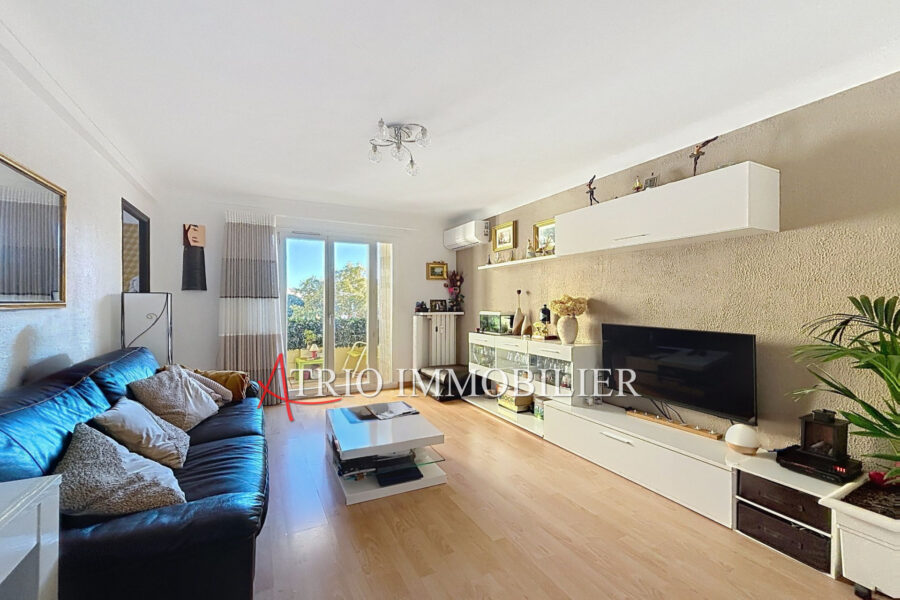 Appartement à vendre à Cagnes-sur-Mer — Vue sur la ville — photo 2