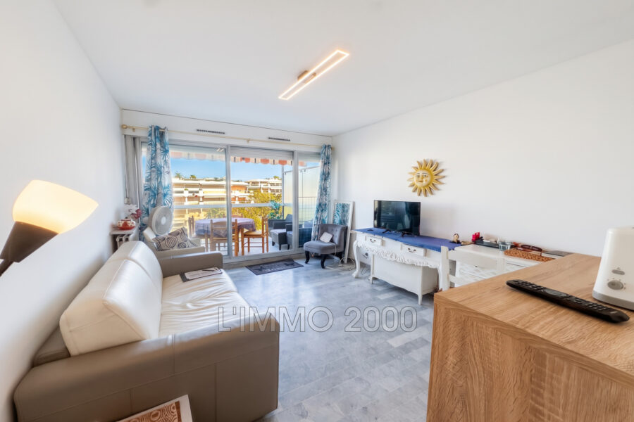 Appartement à vendre à Juan-les-Pins — Vue mer — photo 8