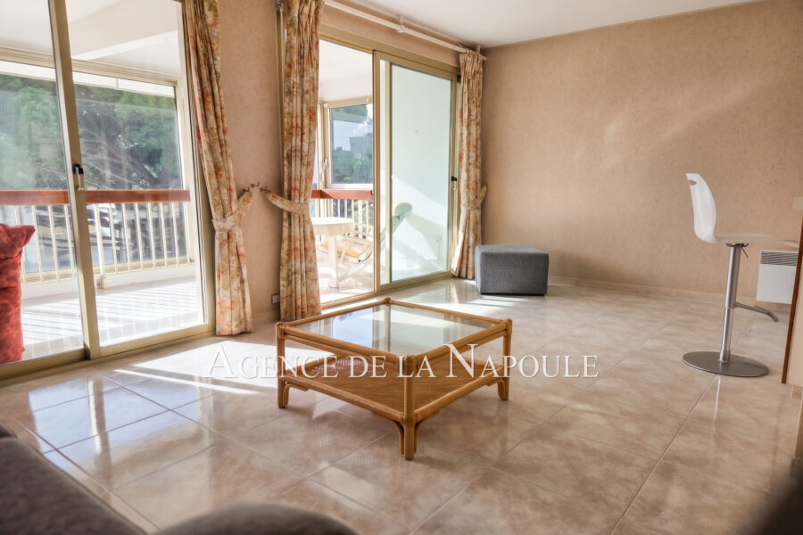 Appartement à vendre à Mandelieu-la-Napoule — Vue mer — photo 3