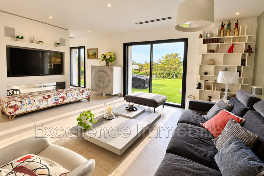 Maison à vendre à Sainte-Maxime — Vue mer — photo 5