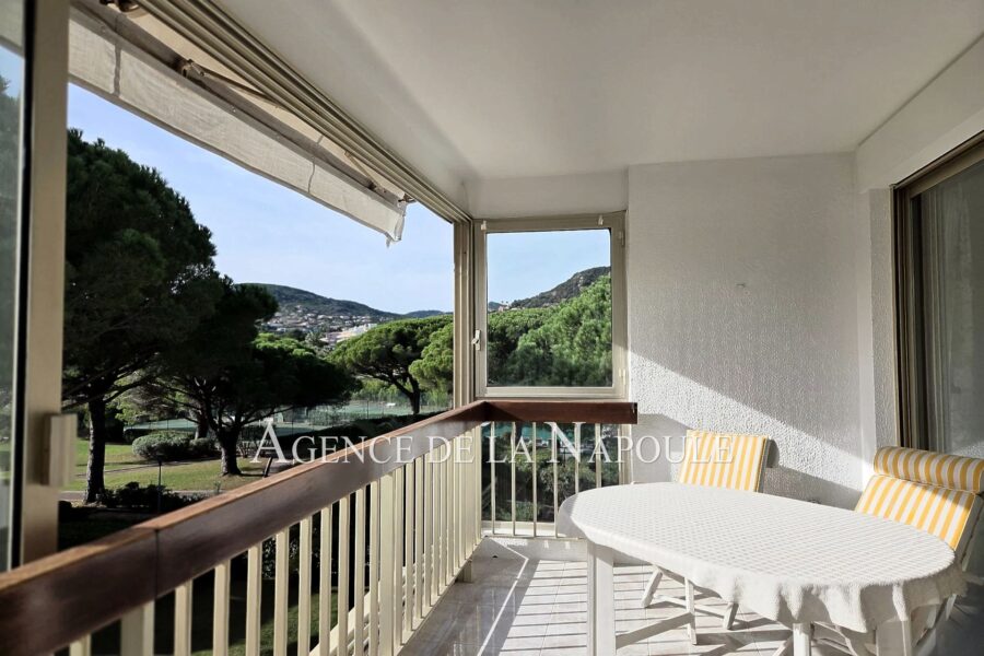 Appartement à vendre à Mandelieu-la-Napoule — Vue mer — photo 2