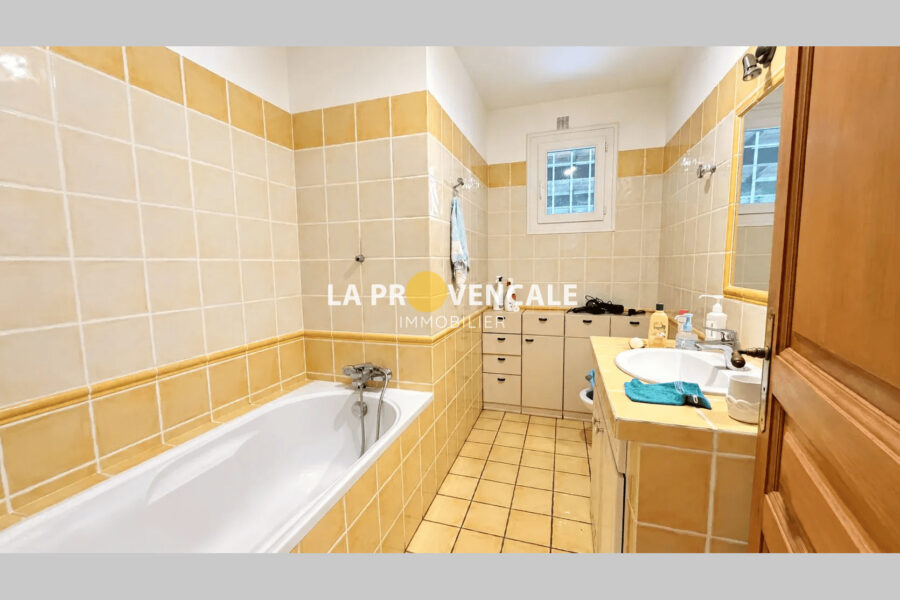 Maison à vendre à Pourrières — Vue nature — photo 9
