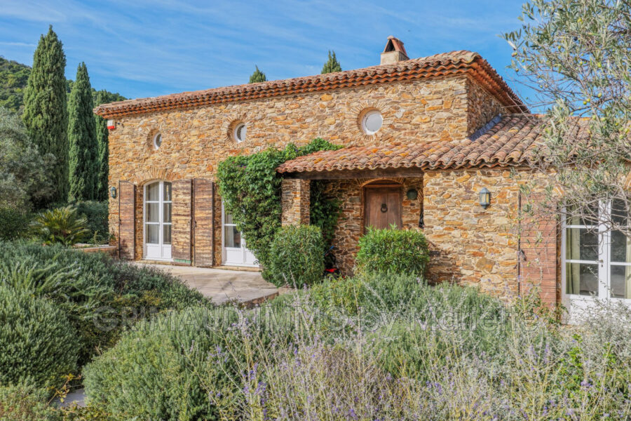 Maison à vendre à La Garde-Freinet — Vue nature — photo 3