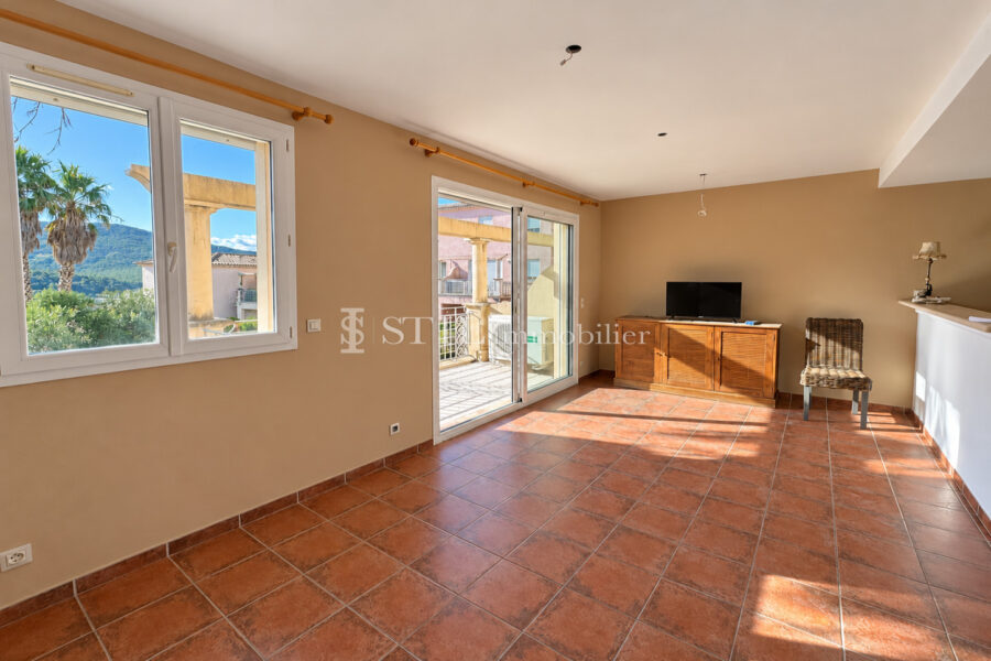 Appartement à vendre à Sainte-Maxime — Vue nature — photo 2