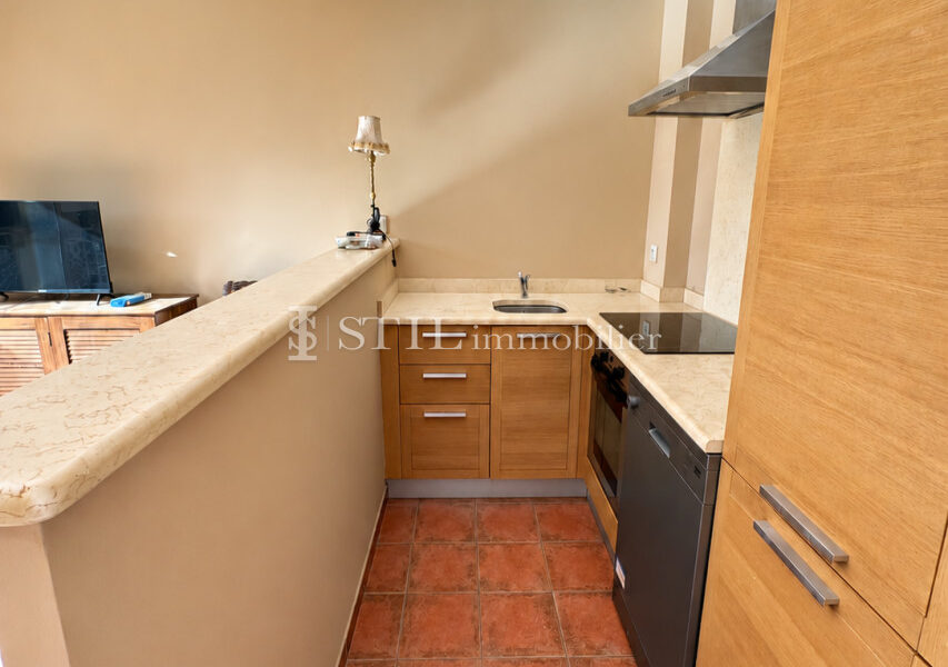 Appartement à vendre à Sainte-Maxime — Vue nature — photo 3