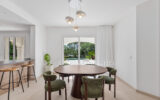 Maison à vendre à Roquefort-les-Pins — Vue parc & jardin — photo 4