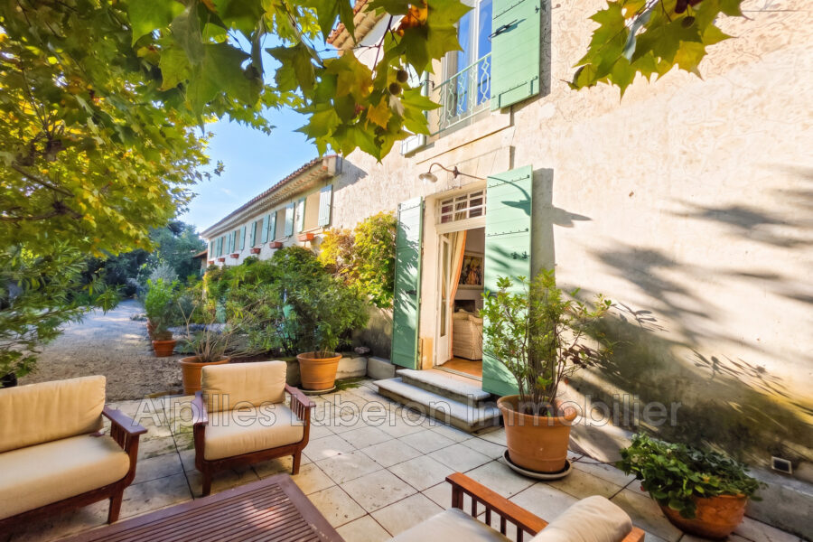 Maison à vendre à Cavaillon — Vue parc & jardin — photo 6