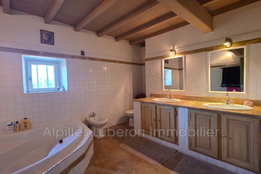 Maison à vendre à Cavaillon — Vue parc & jardin — photo 16
