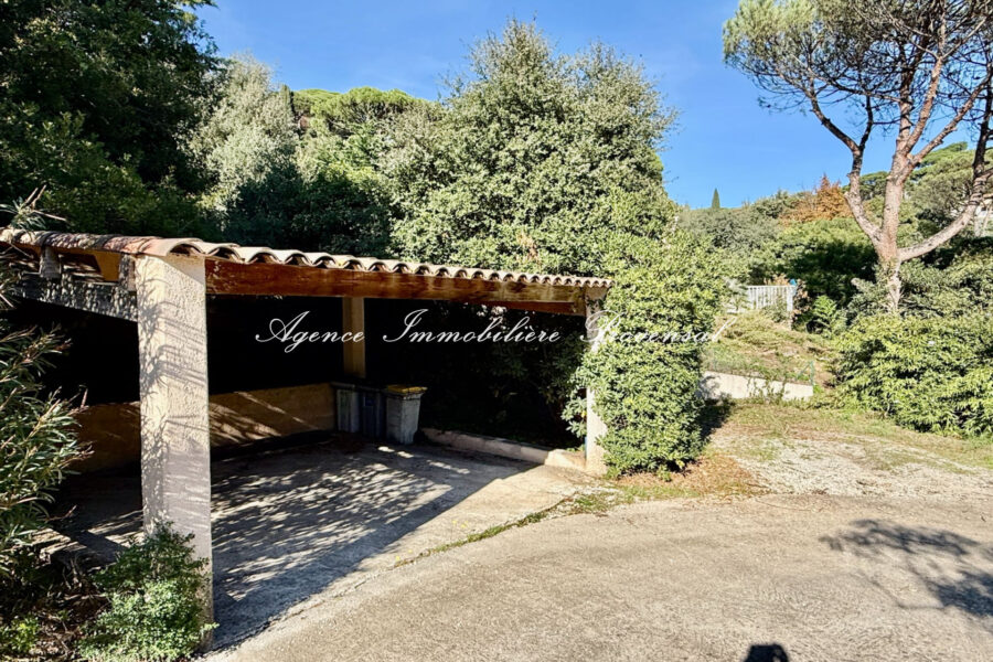 Maison à vendre à Sainte-Maxime — Vue mer — photo 9