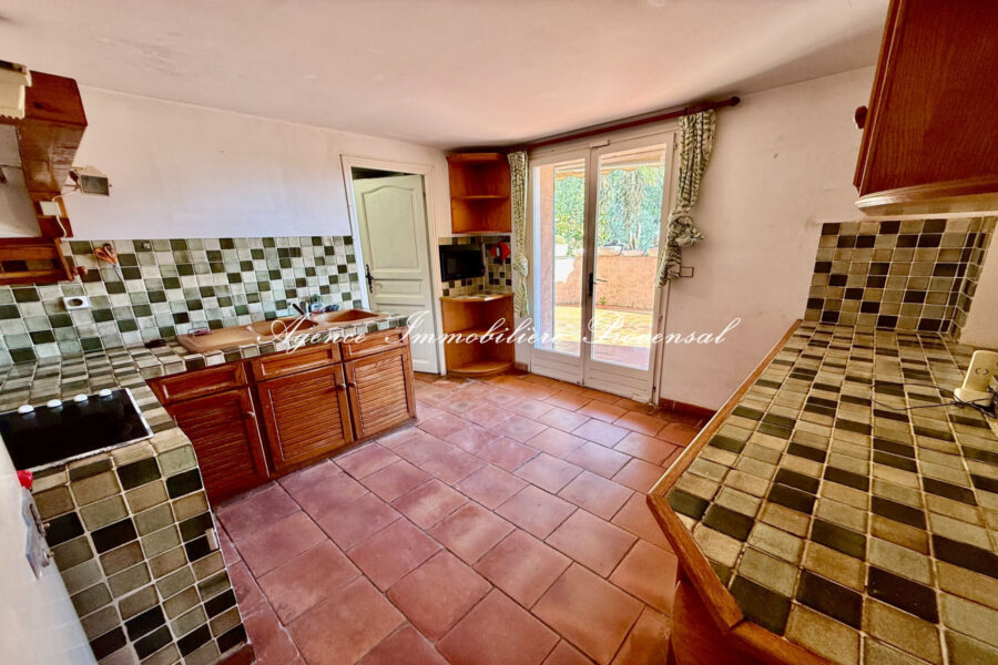 Maison à vendre à Sainte-Maxime — Vue mer — photo 13