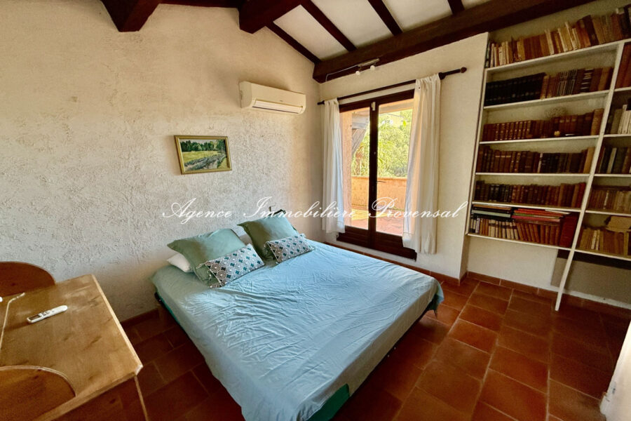 Maison à vendre à Sainte-Maxime — Vue mer — photo 15