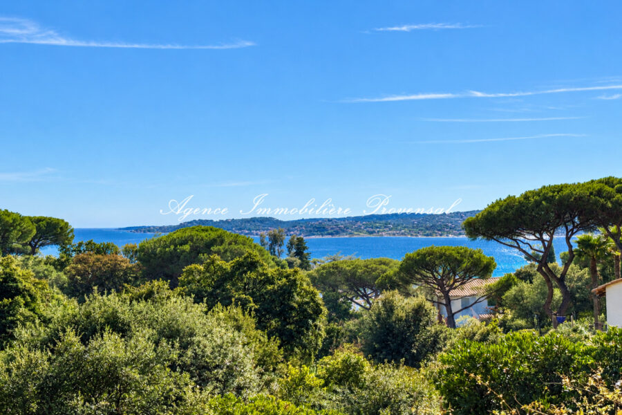 Maison à vendre à Sainte-Maxime — Vue mer — photo 1