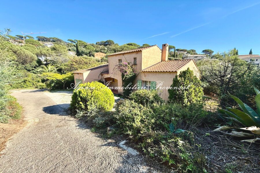 Maison à vendre à Sainte-Maxime — Vue mer — photo 8