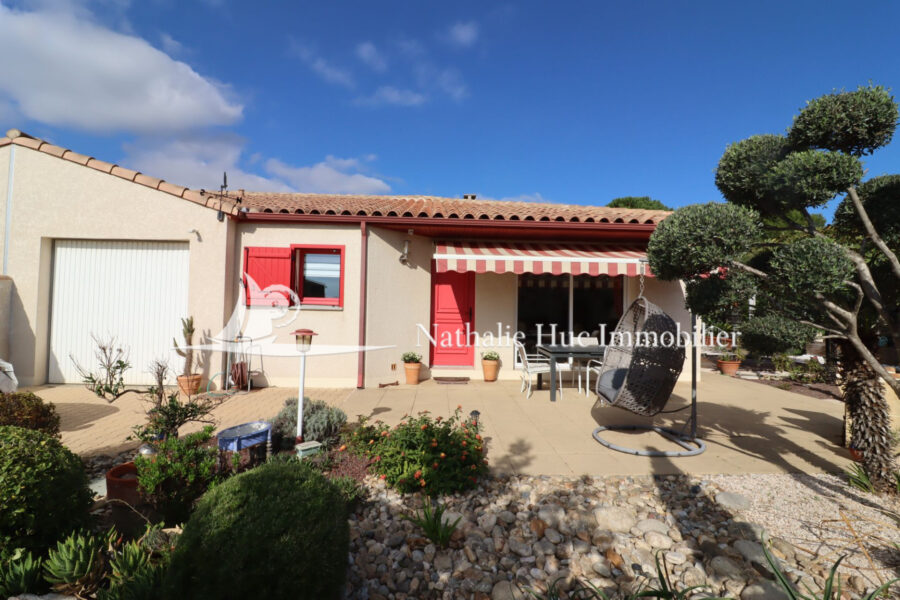 Maison à vendre à Canet-en-Roussillon — Vue parc & jardin — photo 2