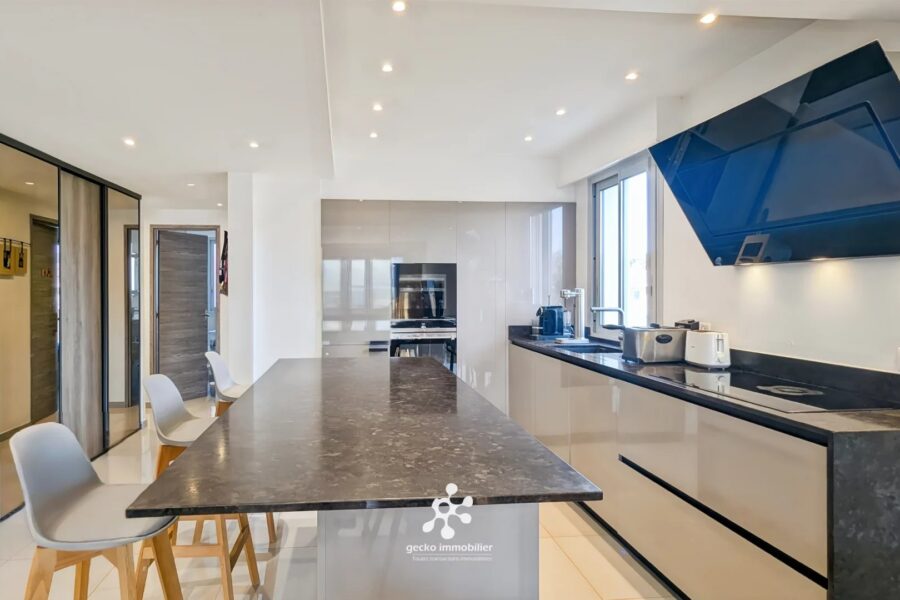 Appartement à vendre à Nice — Vue montagne — photo 3