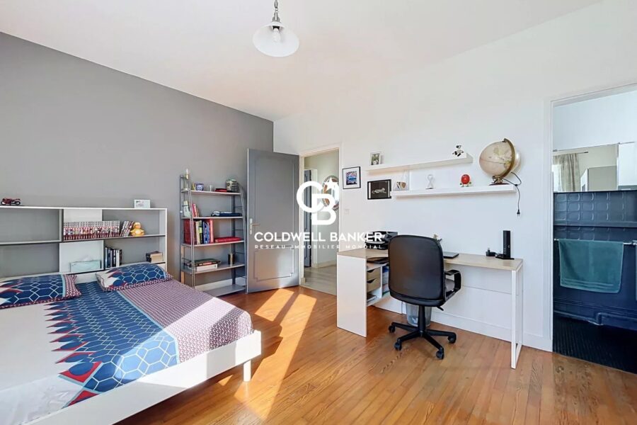 Maison à vendre à Saintes — Vue parc & jardin — photo 9