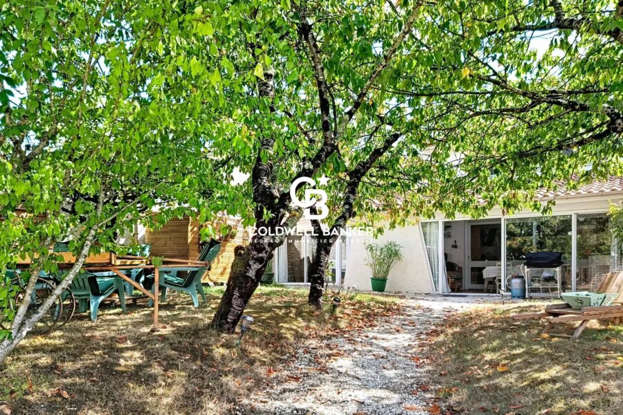 Maison à vendre à Saint-Vaize — Vue nature — photo 2