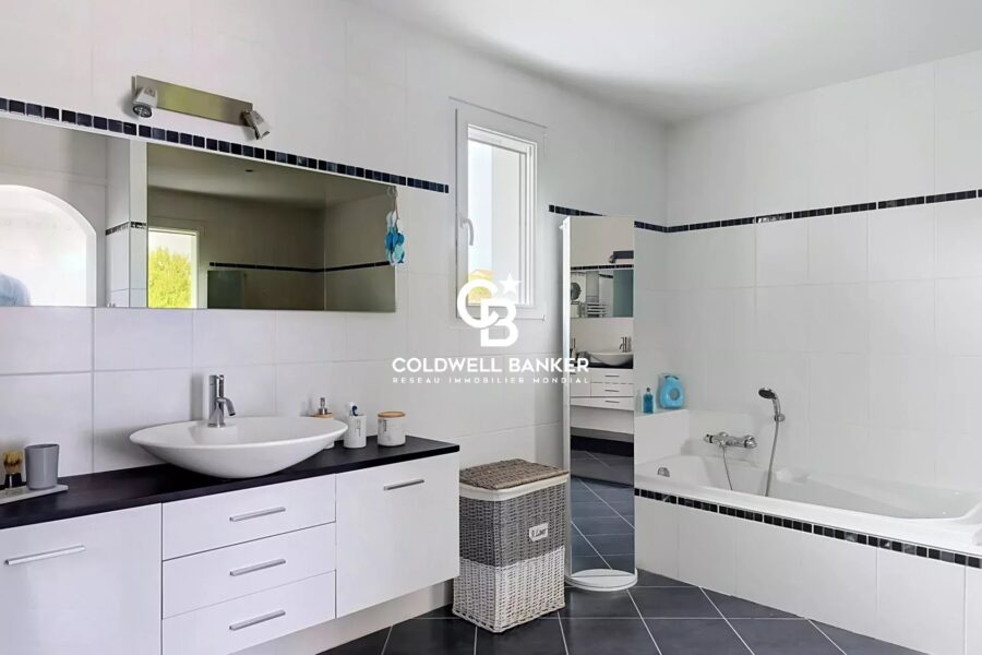 Maison à vendre à Talmont-Saint-Hilaire — Vue parc & jardin — photo 24