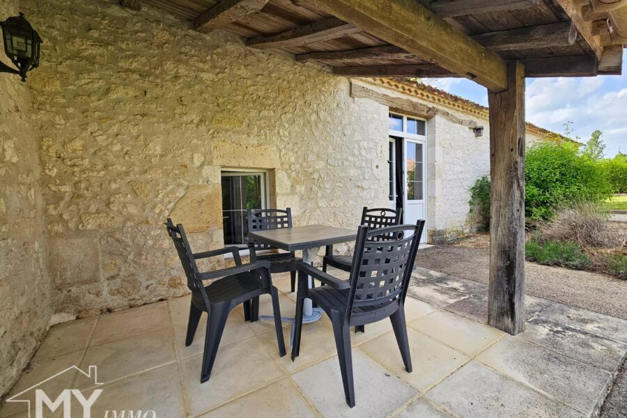 Maison à vendre à Les Lèves-et-Thoumeyragues — Vue montagne — photo 48