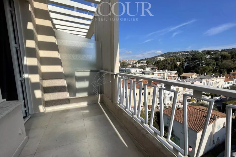 Appartement à louer à Cannes — Vue sur la ville — photo 9