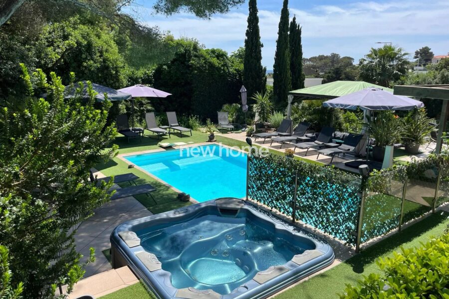 Maison à vendre à Fréjus — Vue mer — photo 6