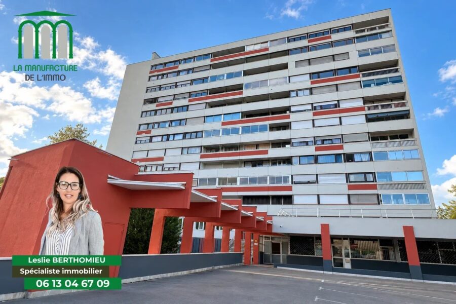 Appartement à vendre à Saint-Étienne — Vue sur la ville — photo 2